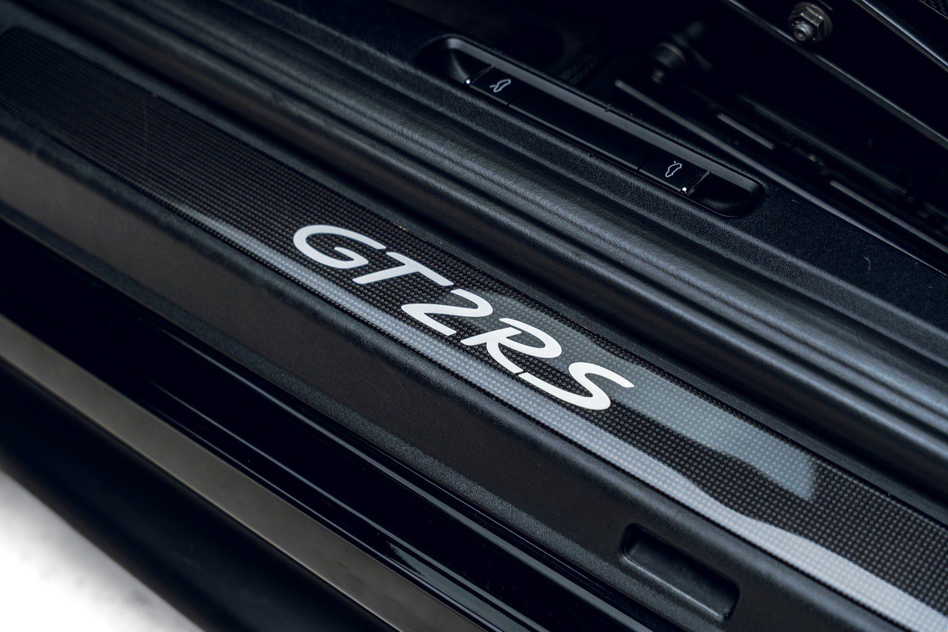 Used 2018 Porsche 911 GT2 RS RWD image 37
