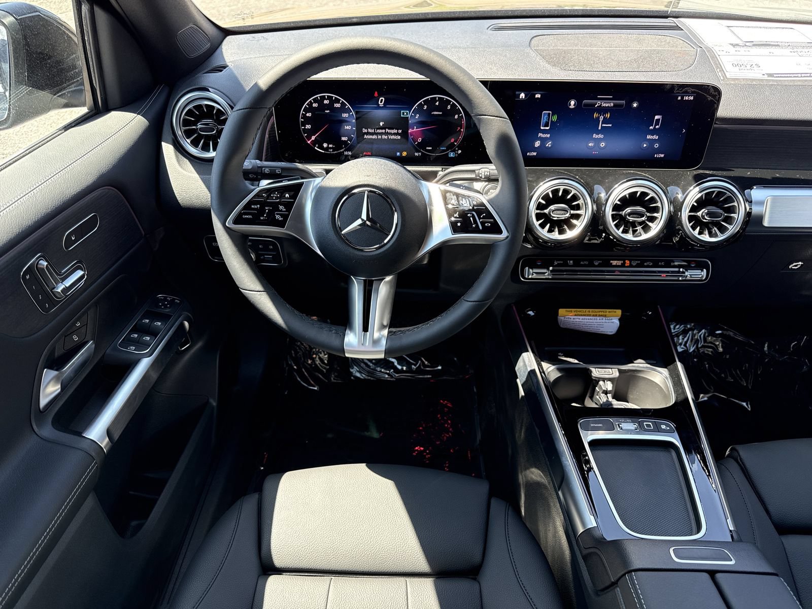 Used 2026 Mercedes-Benz GLB 250 image 14