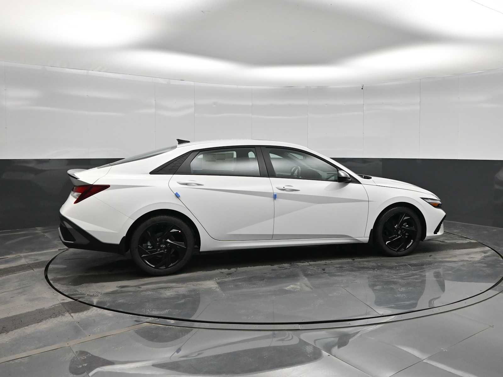 New 2026 Hyundai Elantra SEL Sport FWD image 9