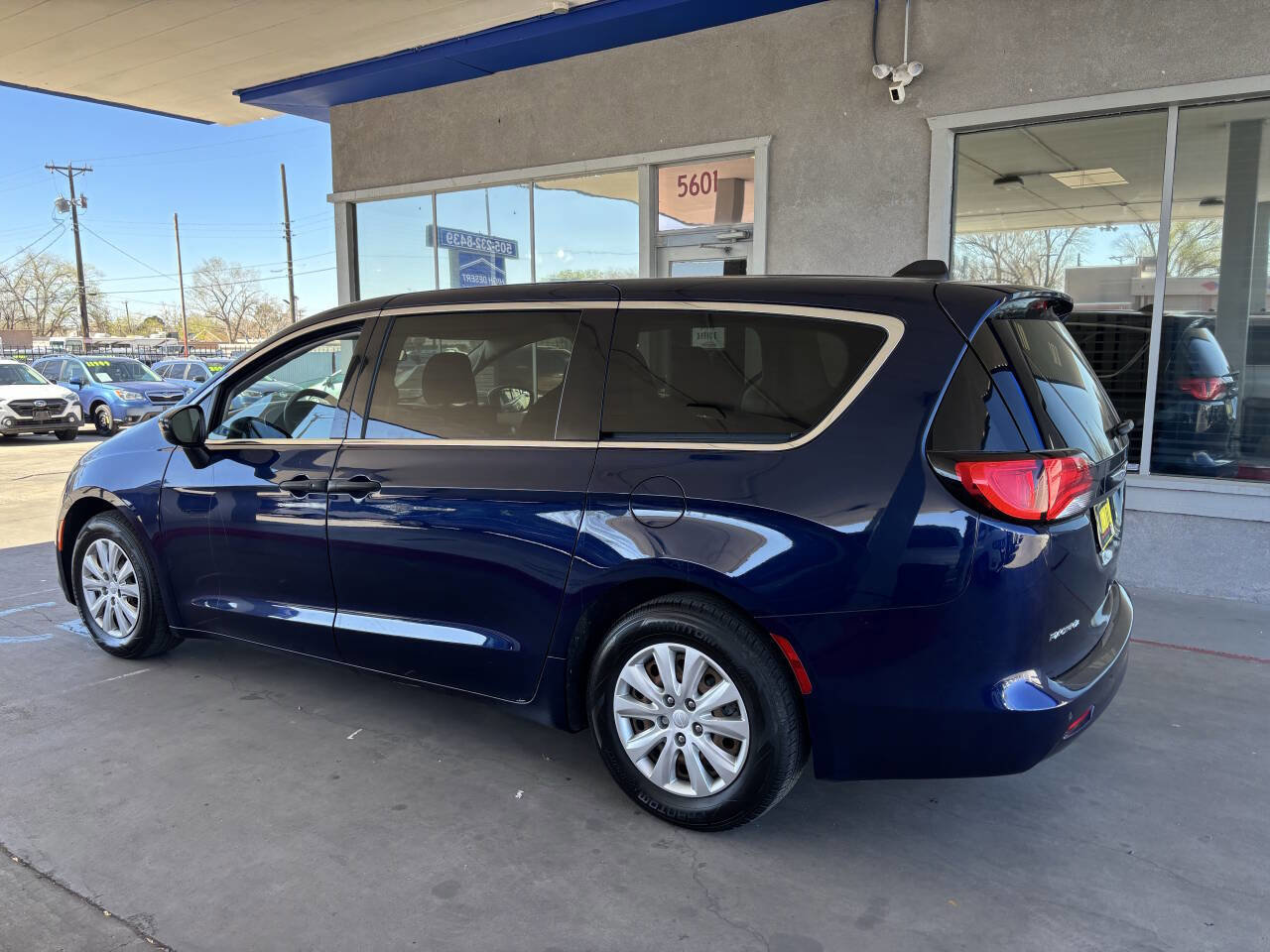 Used 2019 Chrysler Pacifica L image 23