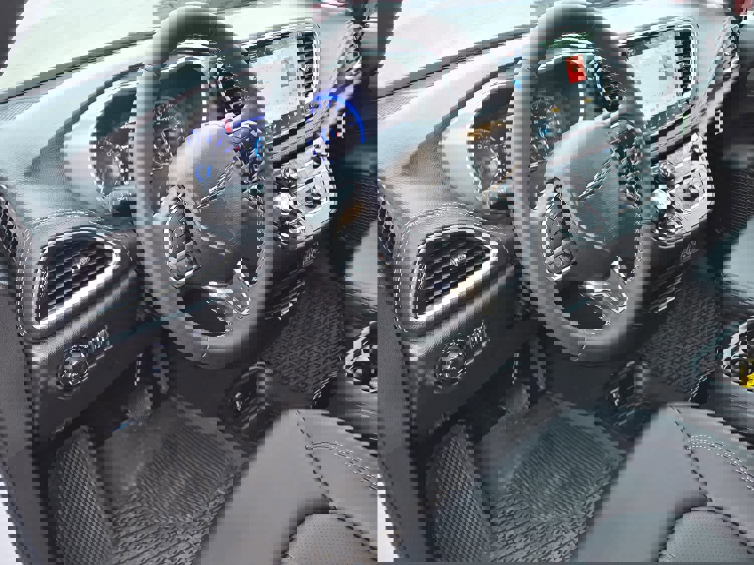 Used 2025 Chrysler Pacifica Select image 17