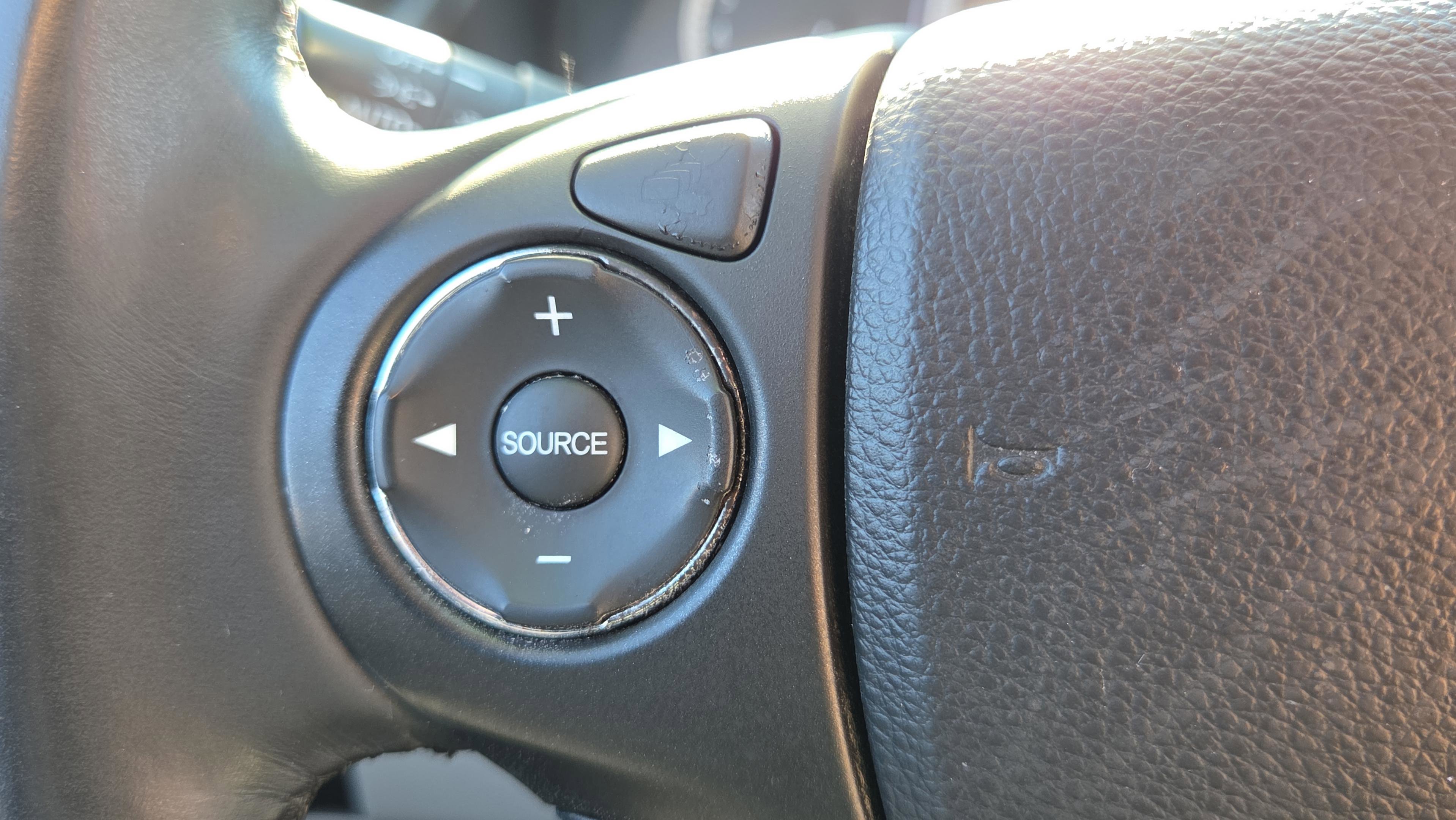 Used 2014 Honda Accord EX-L image 19