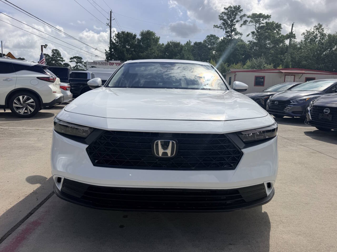 Used 2024 Honda Accord EX image 3
