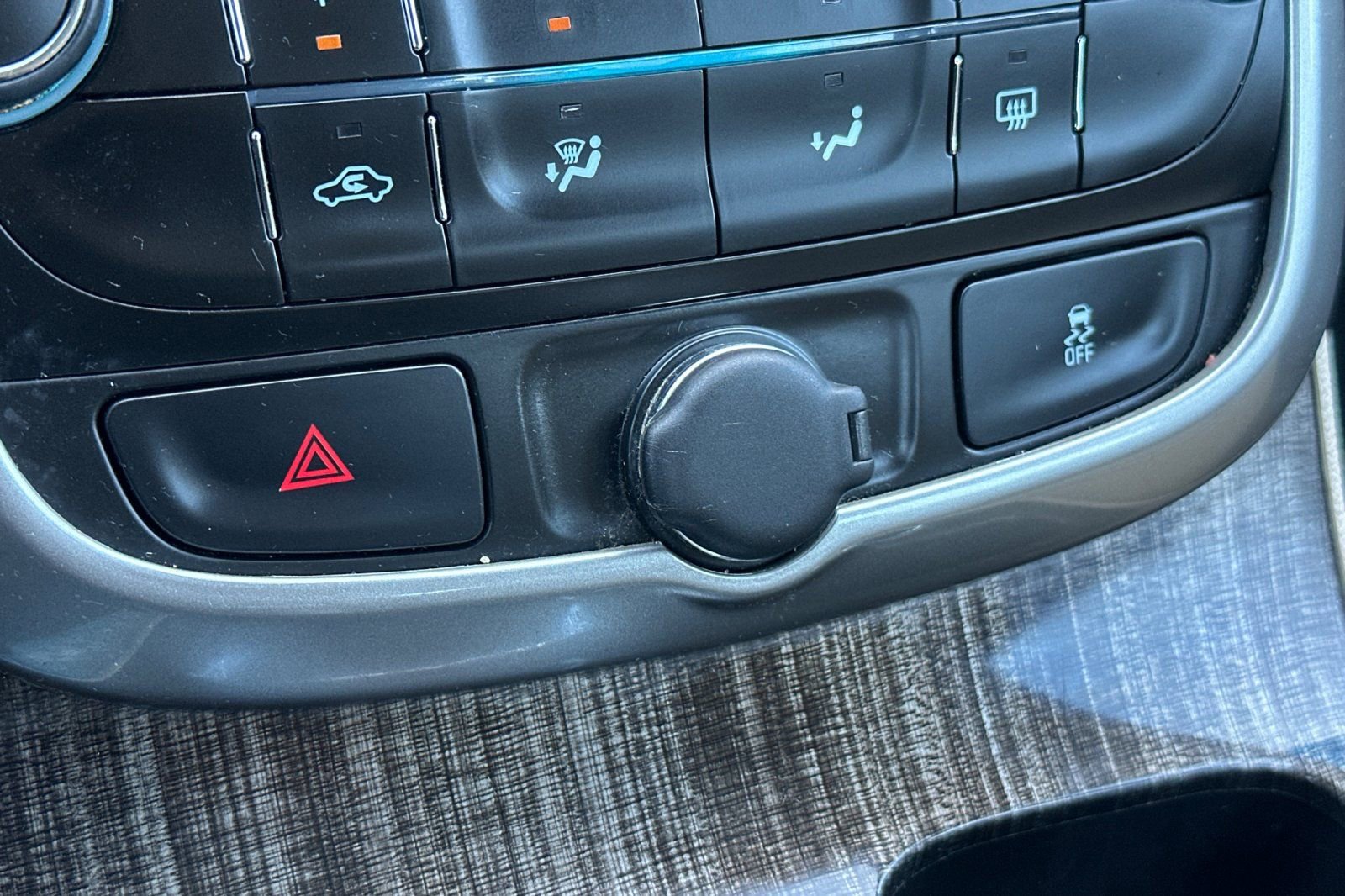 Used 2015 Chevrolet Malibu LT w/ Power Convenience Package FWD image 26