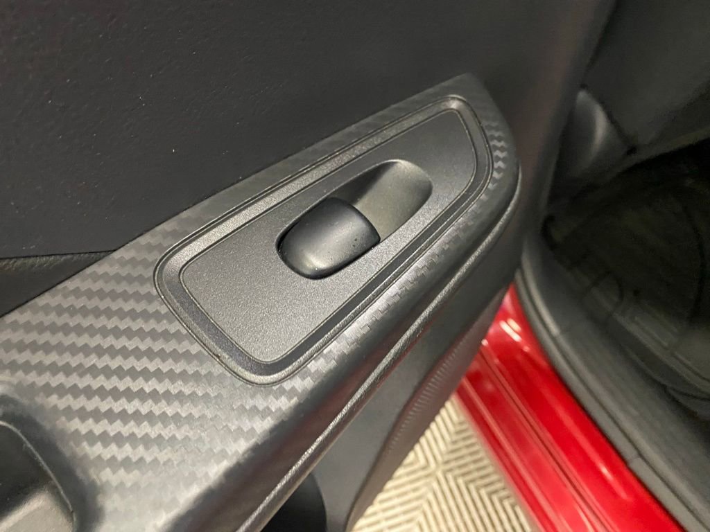 Used 2020 Nissan Versa SV w/ Trunk Package FWD image 21