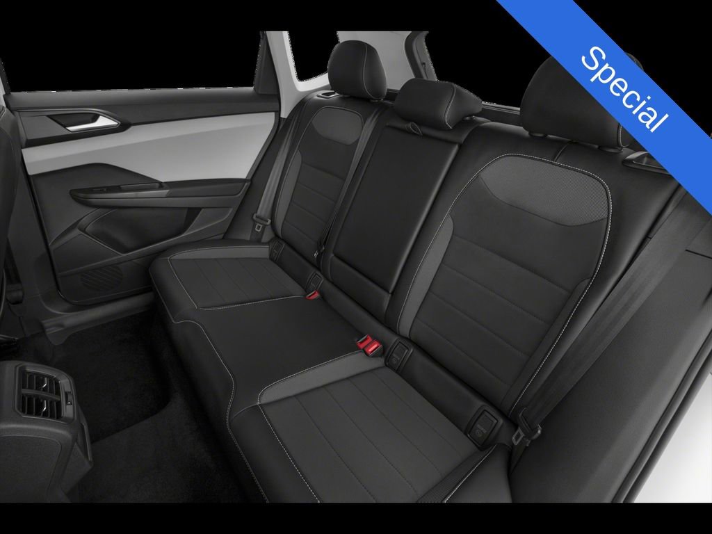 Used 2024 Volkswagen Taos SE image 31