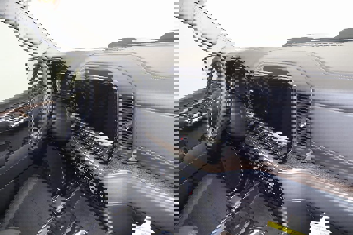 Used 2024 Chevrolet Silverado 1500 LT Trail Boss image 40