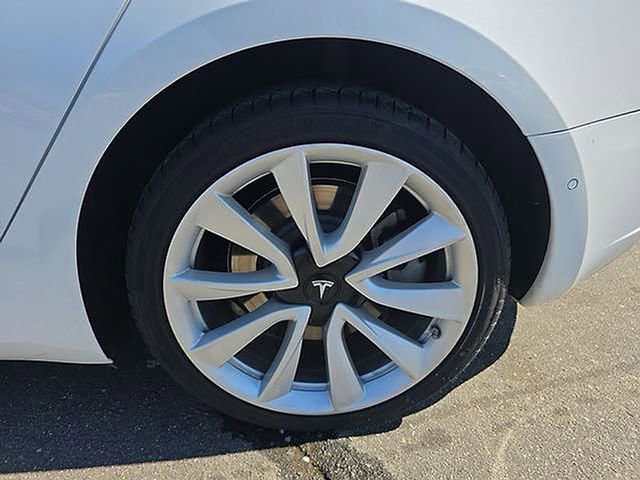 Used 2020 Tesla Model 3 Long Range image 53