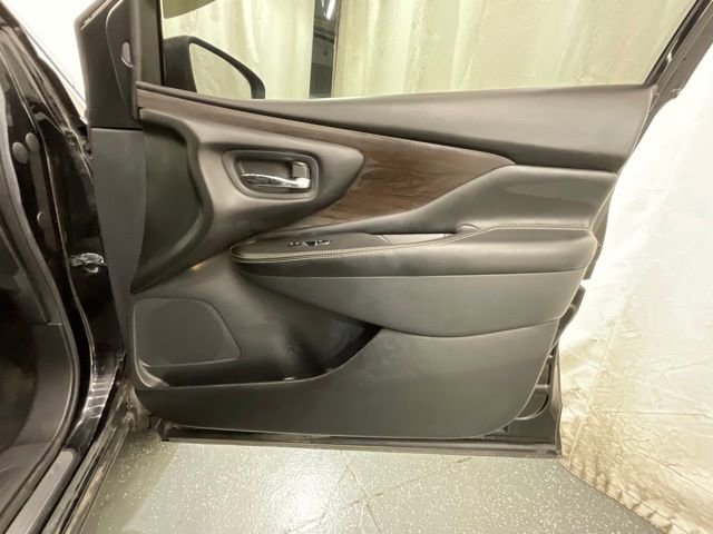 Used 2022 Nissan Murano Platinum AWD/4WD image 22
