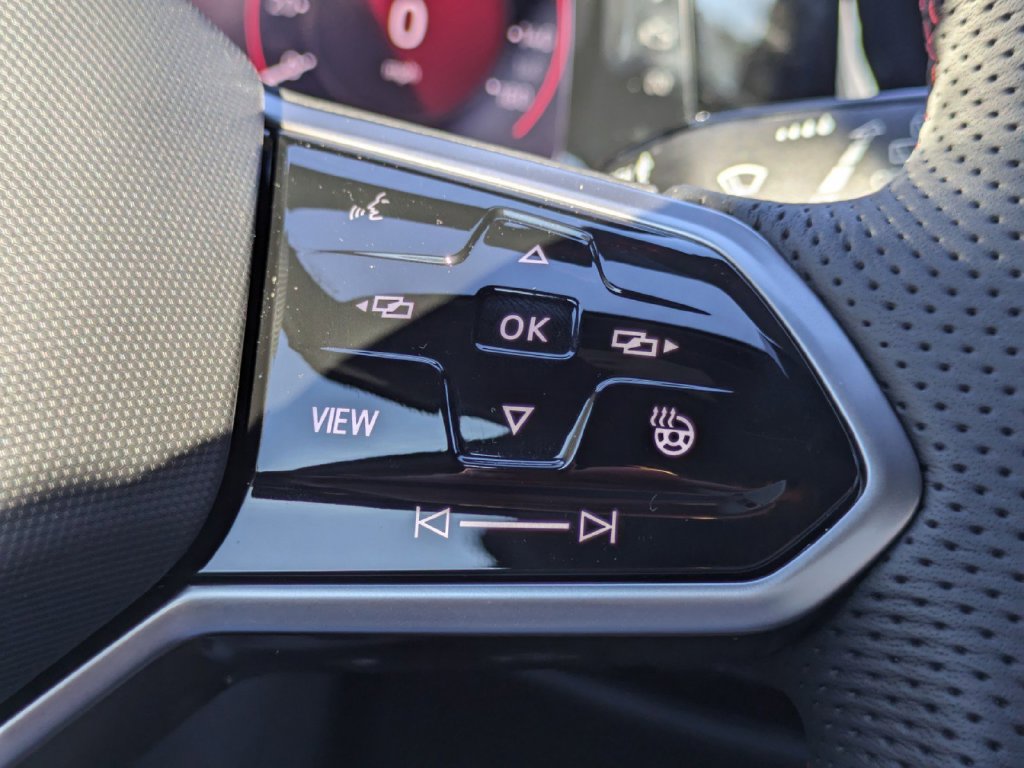 New 2024 Volkswagen GTI SE FWD image 26