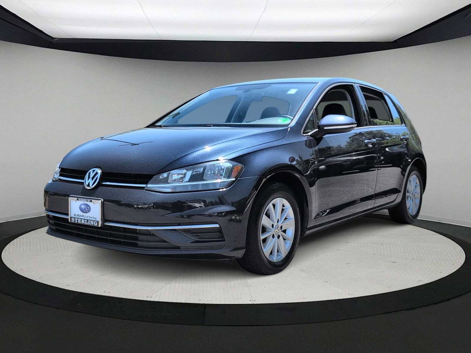 Used 2018 Volkswagen Golf S FWD image 4