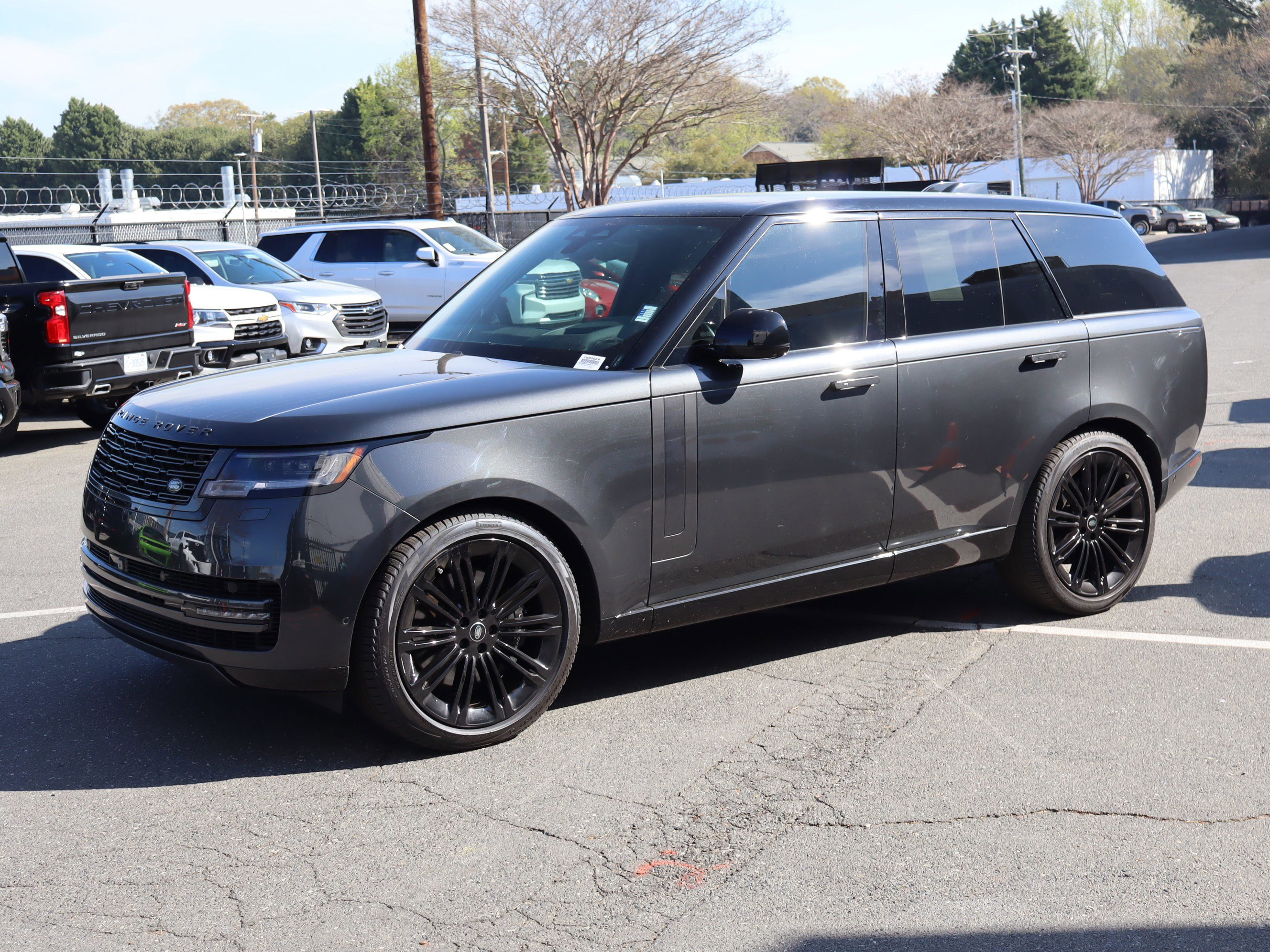 Used 2024 Land Rover Range Rover SE image 5