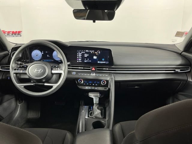 Used 2024 Hyundai Elantra SEL FWD image 12
