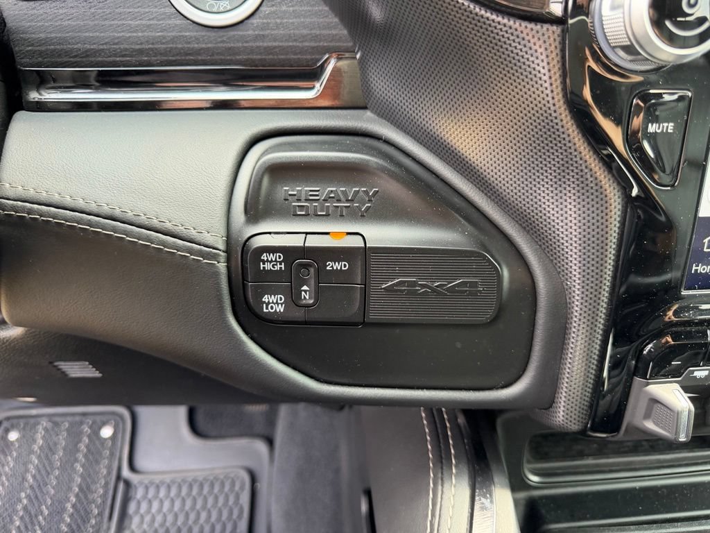 Used 2022 RAM 3500 Limited AWD/4WD image 24
