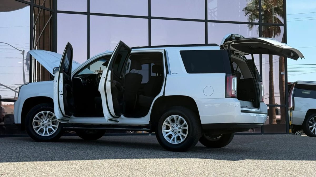 Used 2018 GMC Yukon SLE w/ Convenience Package RWD image 28