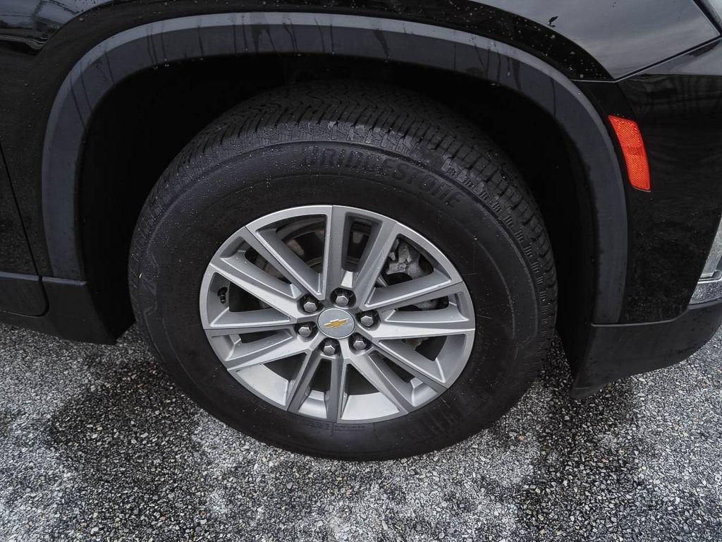 Certified 2023 Chevrolet Traverse LT FWD image 35