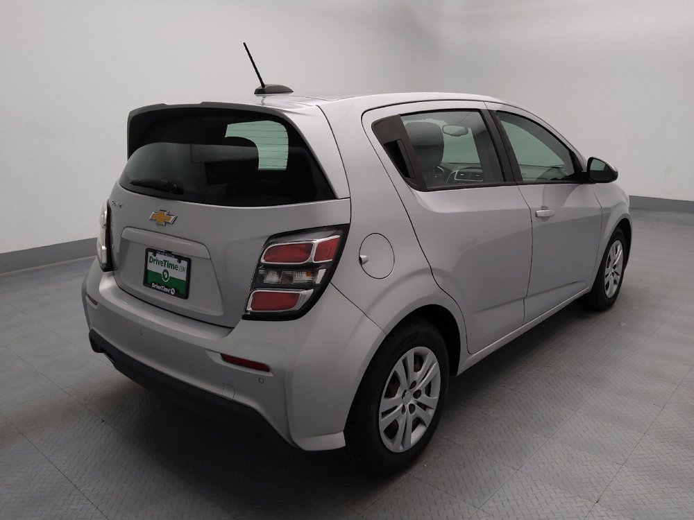 Used 2020 Chevrolet Sonic LT image 9