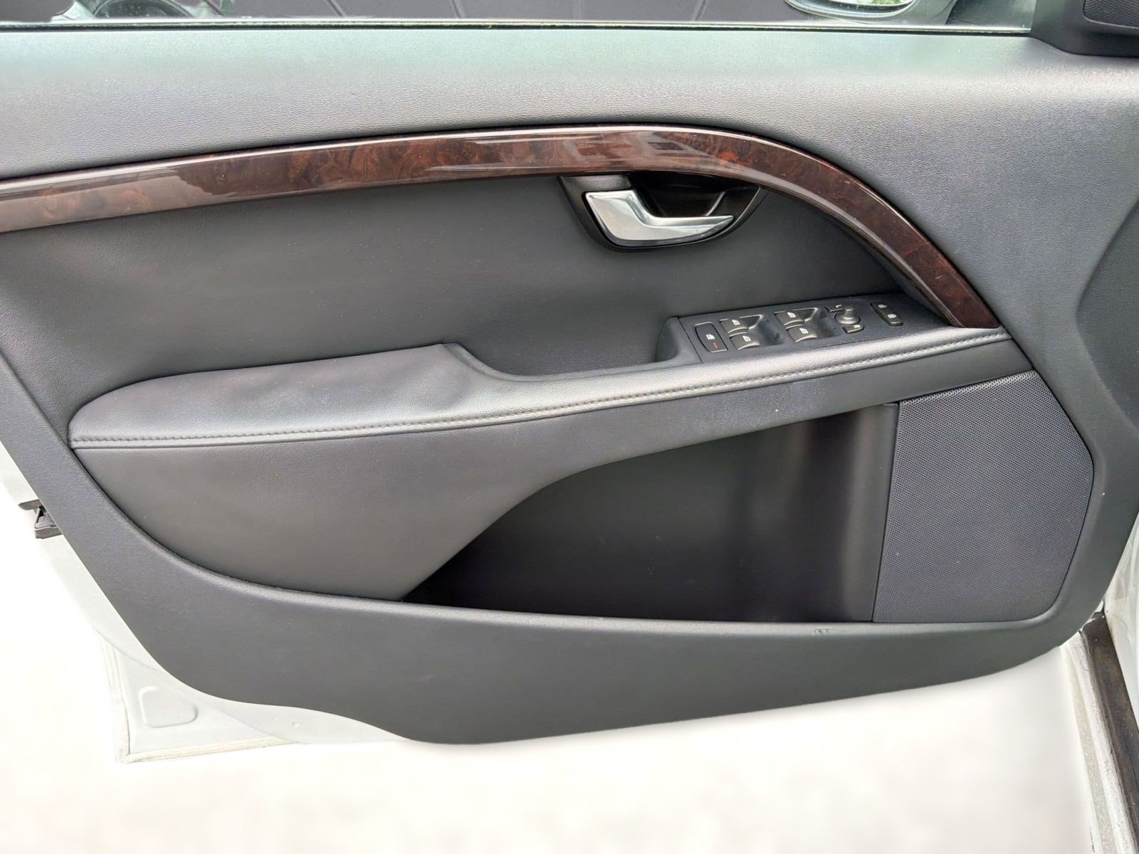 Used 2016 Volvo S80 T5 w/ Convenience Package FWD image 21