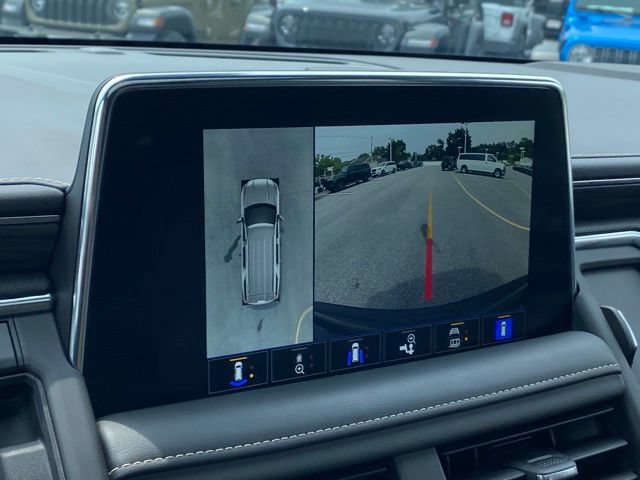 Used 2022 GMC Yukon XL SLT w/ SLT Luxury Package AWD/4WD image 17