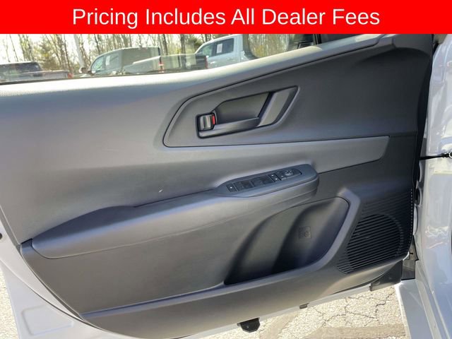 Used 2026 Toyota Prius LE AWD/4WD image 17