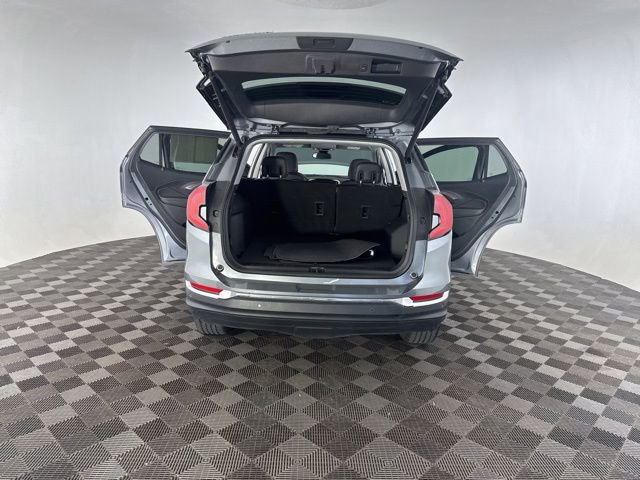 Used 2020 GMC Terrain SLT w/ Preferred Package image 16