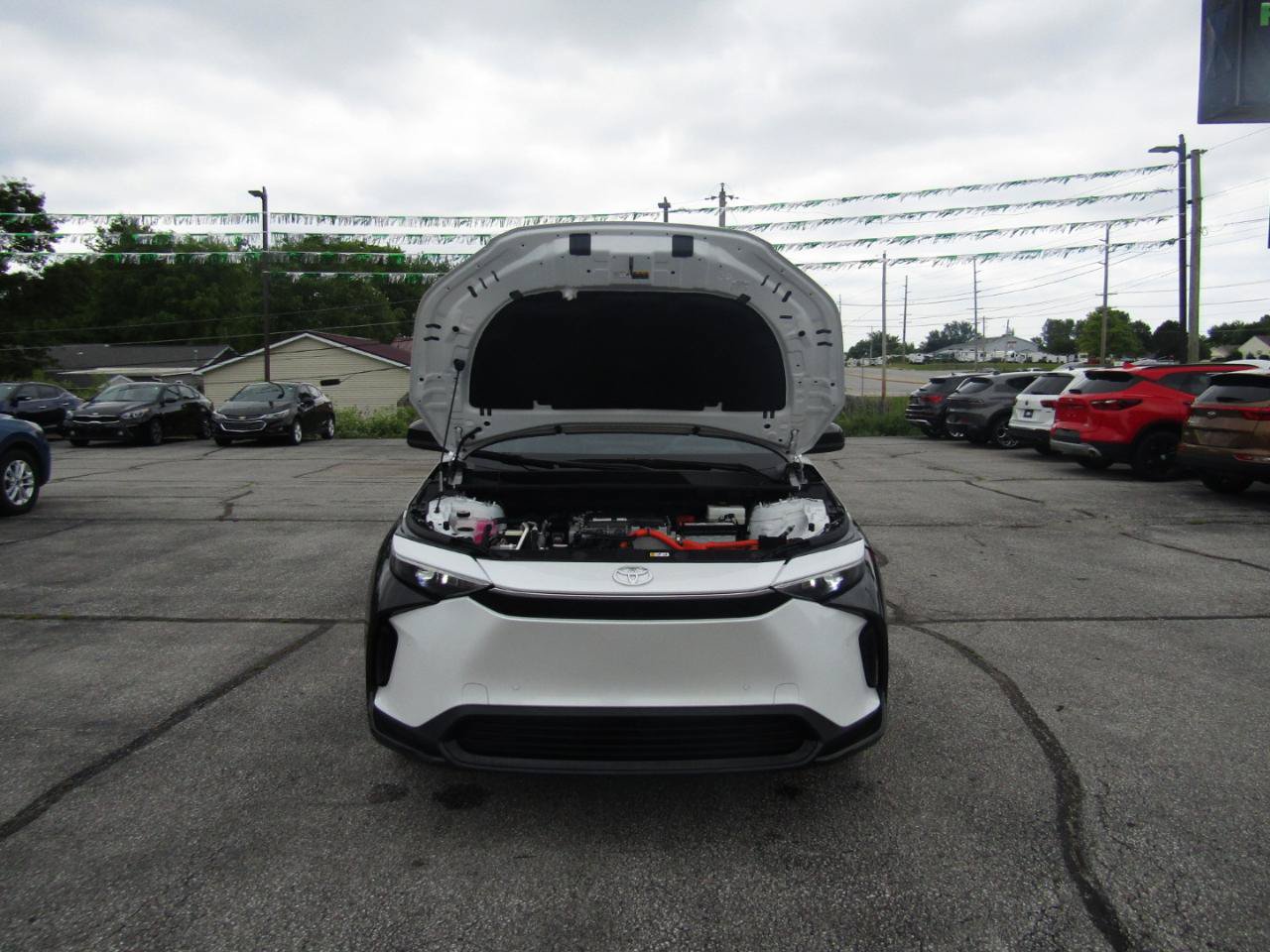 Used 2023 Toyota bZ4X FWD image 25