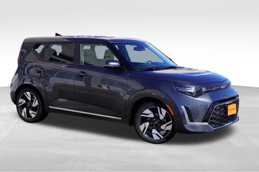 Certified 2023 Kia Soul GT-Line FWD image 2