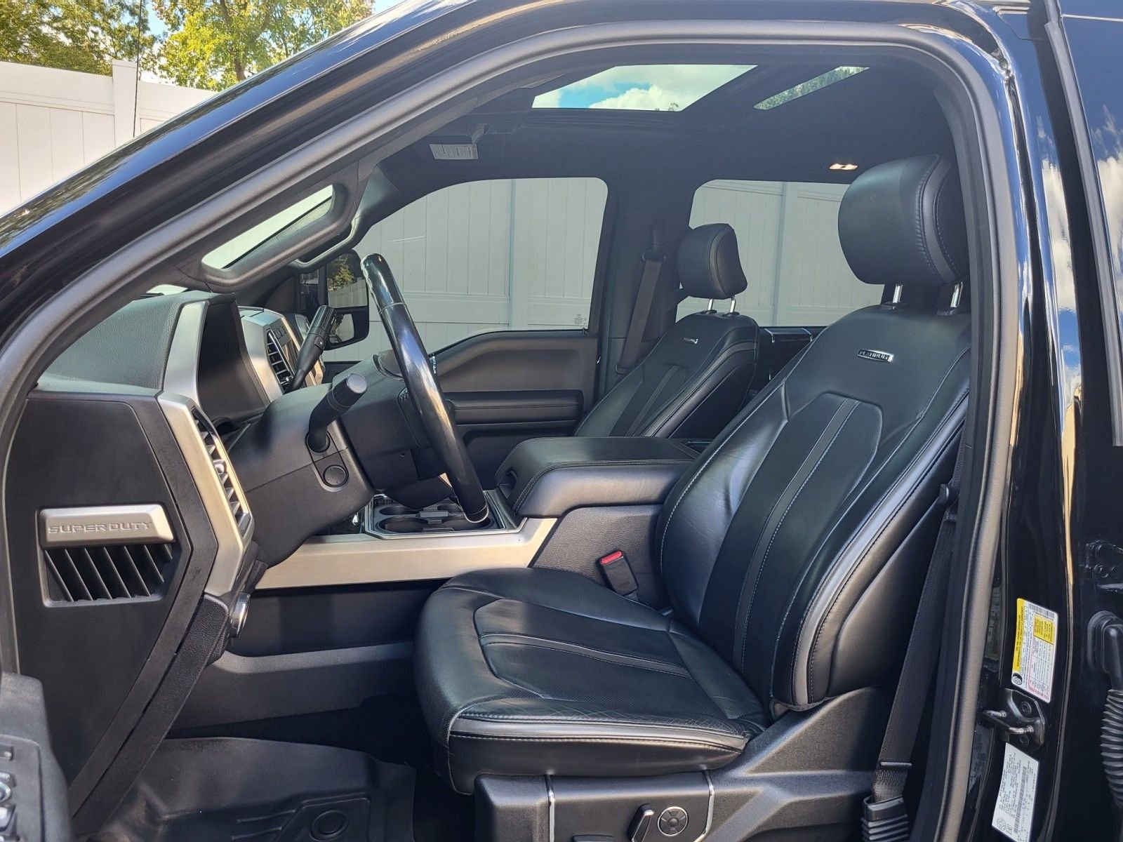 Used 2017 Ford F450 Platinum w/ Platinum Ultimate Package AWD/4WD image 10