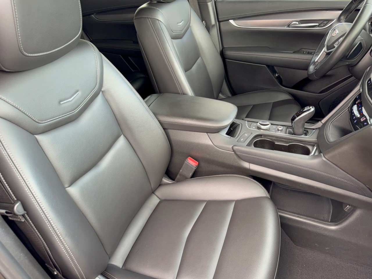 Used 2022 Cadillac XT5 Luxury FWD image 30