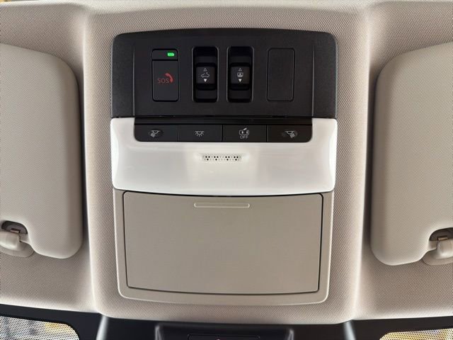 Used 2022 Nissan Rogue Platinum w/ Head-Up Display Package AWD/4WD image 28