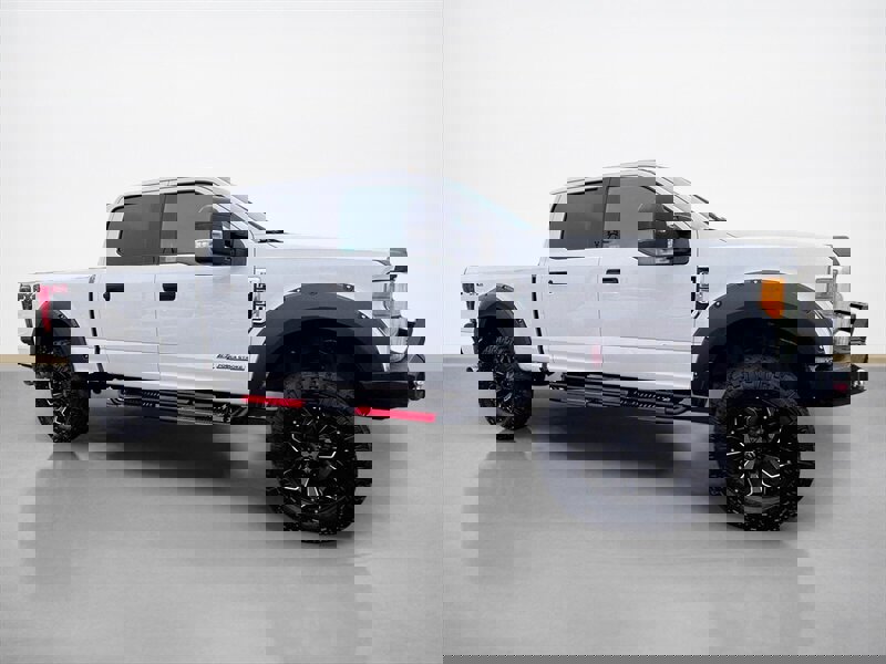 Used 2017 Ford F250 XLT w/ XLT Value Package image 2