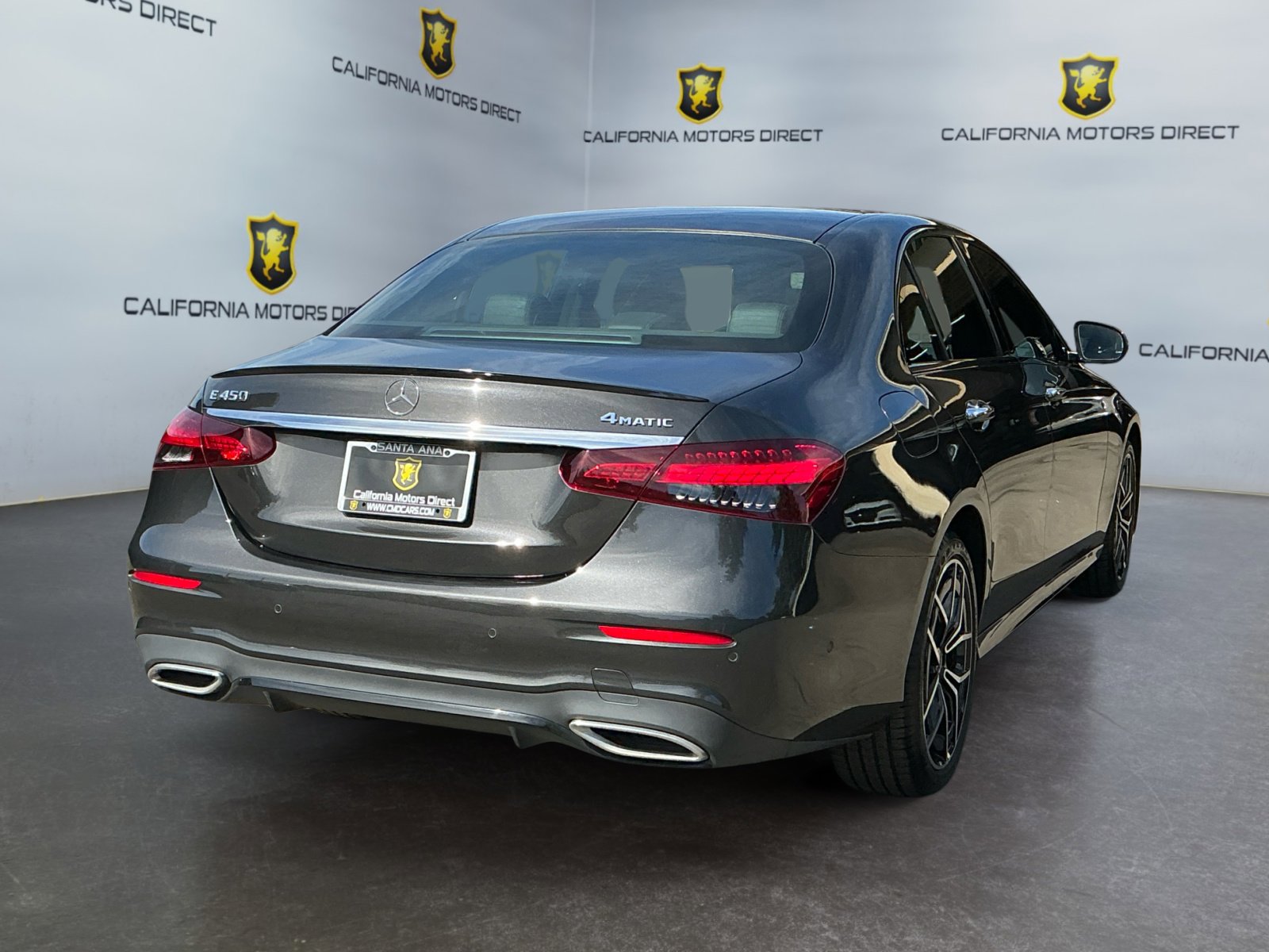 Used 2023 Mercedes-Benz E 450 4MATIC Sedan image 5