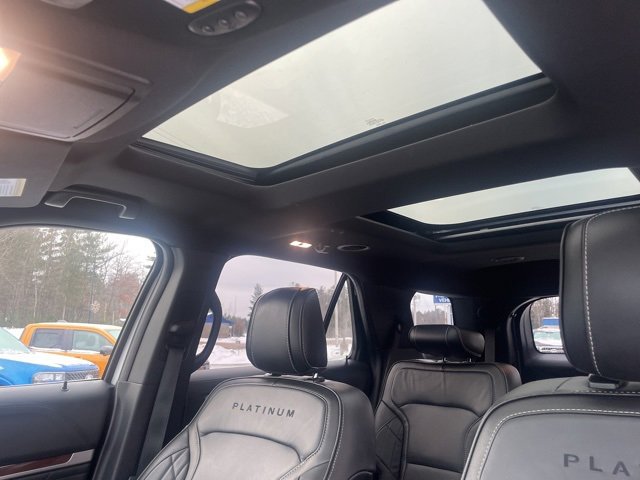 Used 2018 Ford Explorer Platinum image 23
