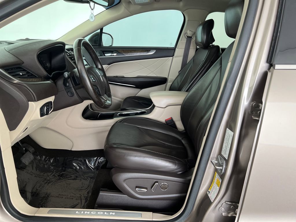 Used 2019 Lincoln MKC Reserve w/ MKC Climate Package image 11