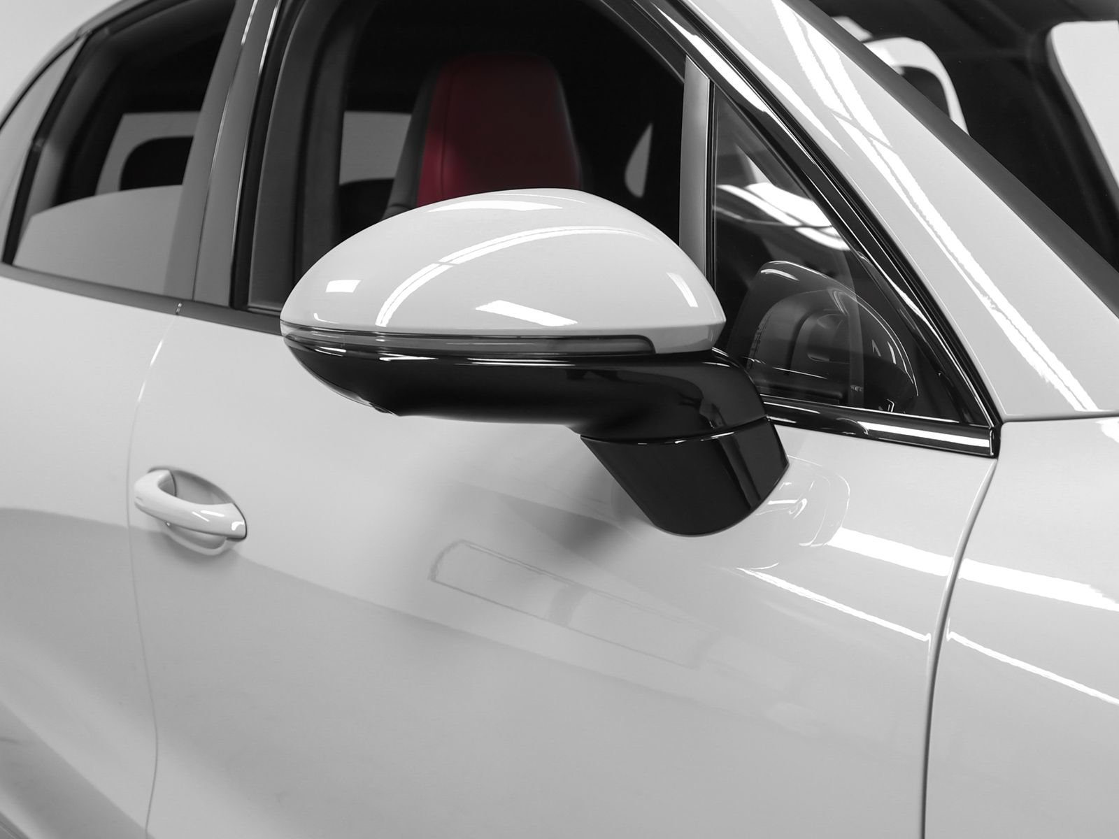 New 2026 Porsche Cayenne Turbo AWD/4WD image 14