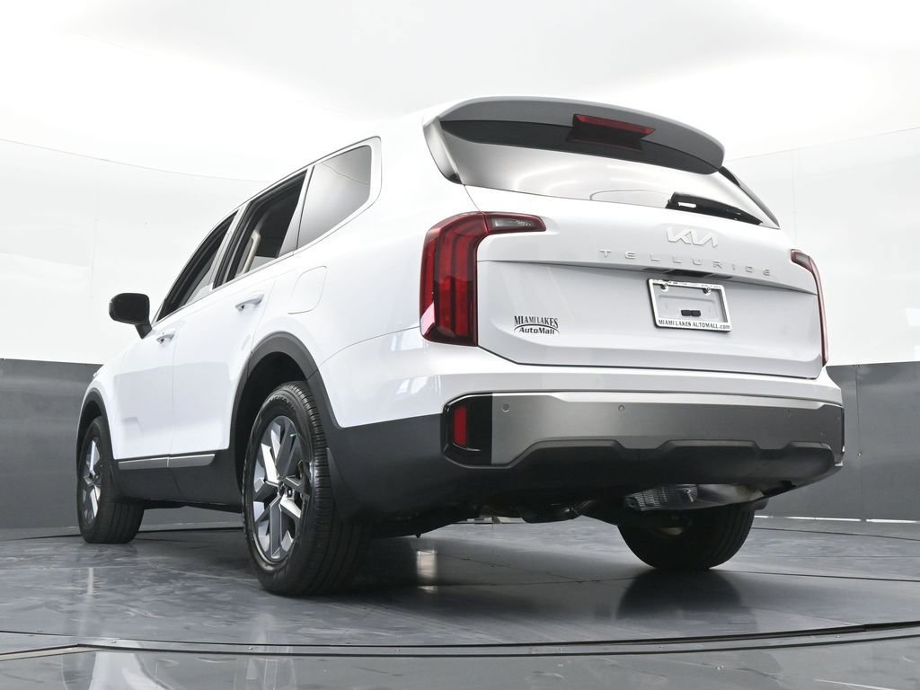 Used 2025 Kia Telluride LX FWD image 61