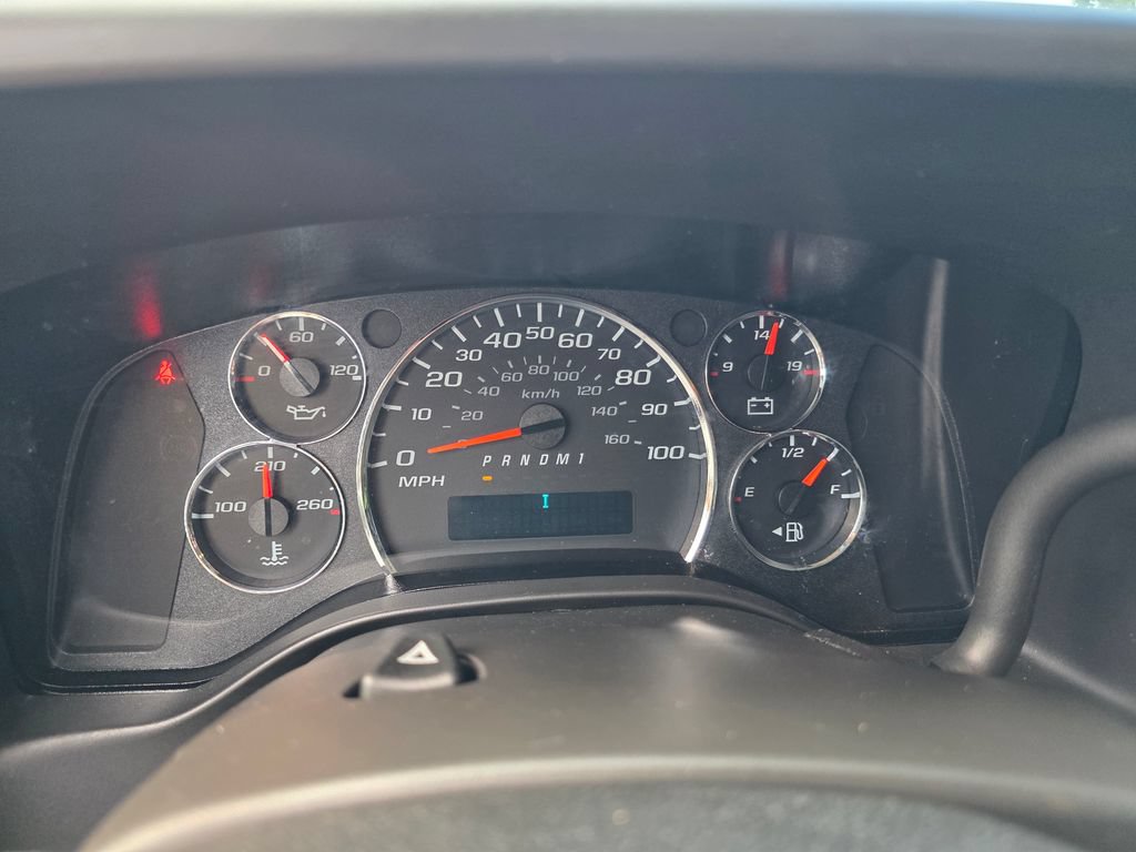 Certified 2025 Chevrolet Express 2500 w/ Driver Convenience Package RWD image 20