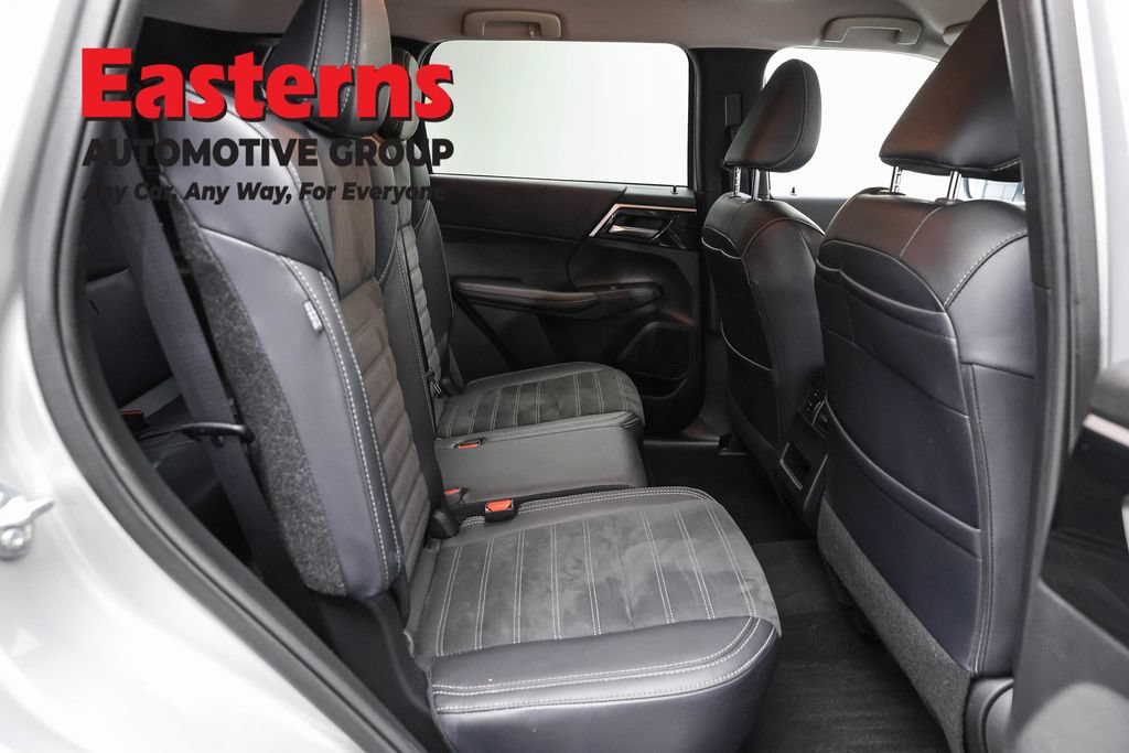 Used 2024 Mitsubishi Outlander SE AWD/4WD image 22