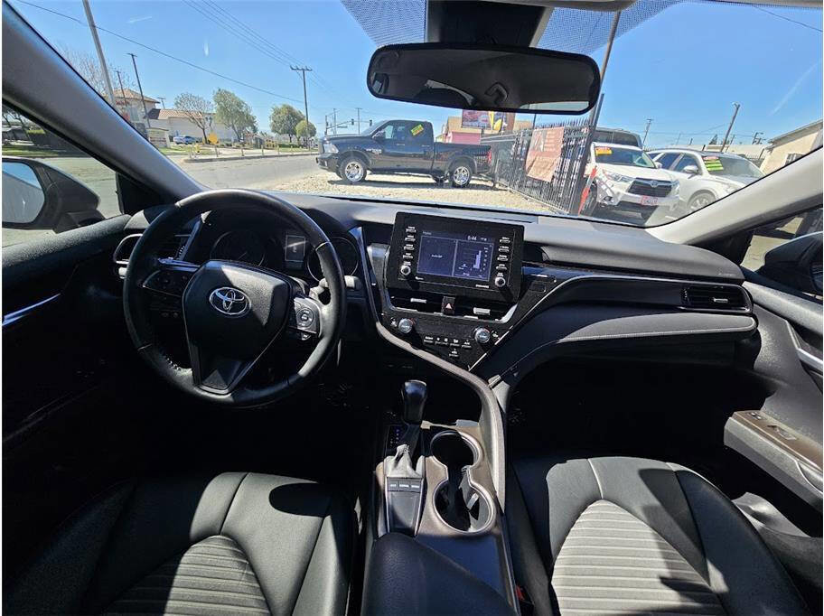 Used 2023 Toyota Camry SE image 23