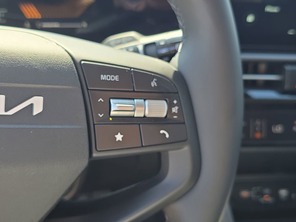 New 2026 Kia Sportage EX image 32