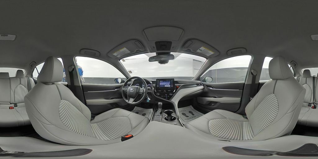 Used 2024 Toyota Camry SE w/ Cold Weather Package image 11