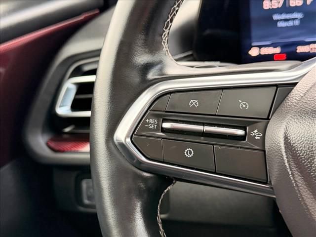 Used 2025 Chevrolet Traverse Z71 w/ Driver Confidence Package image 14