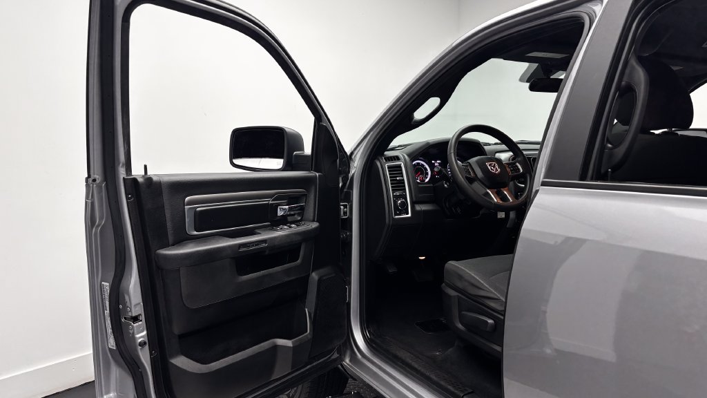 Used 2024 RAM 1500 Warlock AWD/4WD image 16