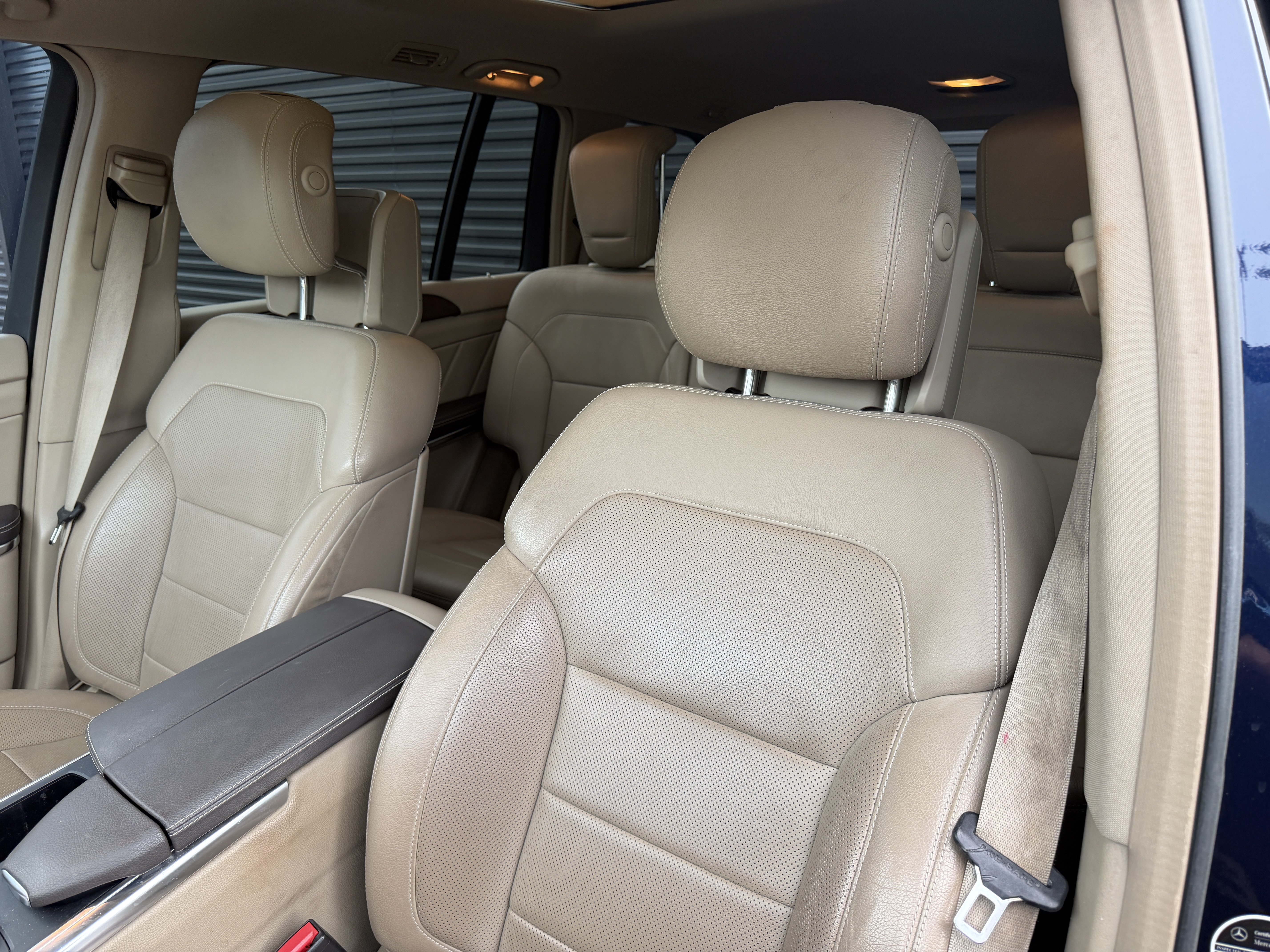 Used 2015 Mercedes-Benz GL 550 4MATIC image 10