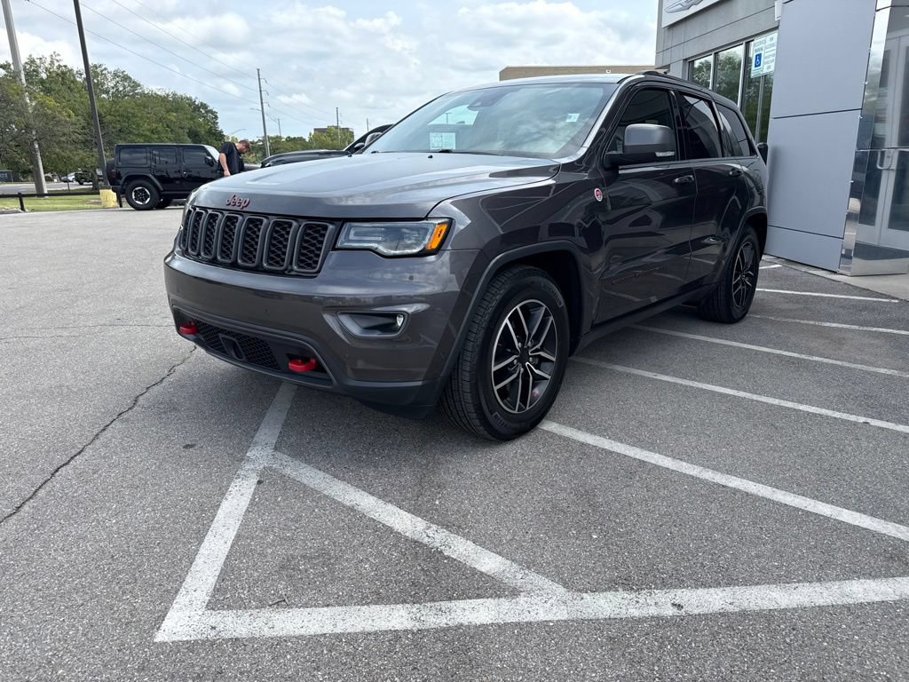 Used 2021 Jeep Grand Cherokee Trailhawk w/ Trailhawk Luxury Group AWD/4WD image 3