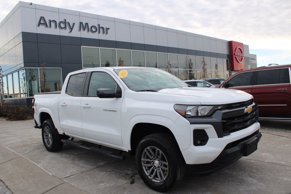 Used 2023 Chevrolet Colorado LT w/ LT Convenience Package II image 1