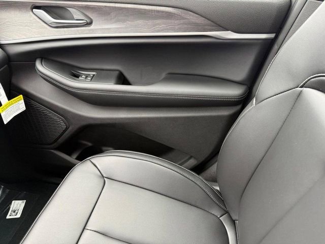 New 2025 Jeep Grand Cherokee L Limited w/ Trailer Tow Package image 31