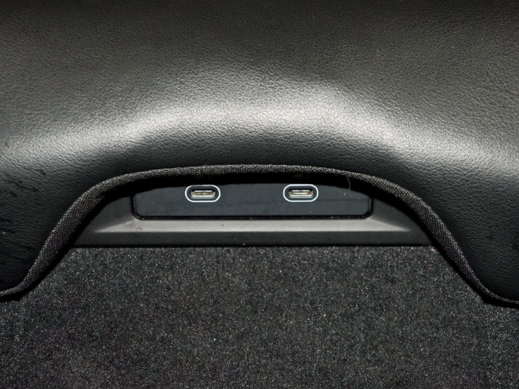 Certified 2021 Porsche Taycan 4S AWD/4WD image 38