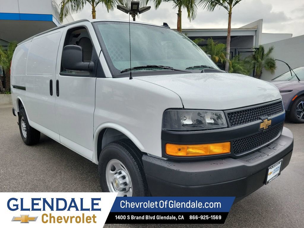 New 2025 Chevrolet Express 2500 w/ Driver Convenience Package RWD image 10
