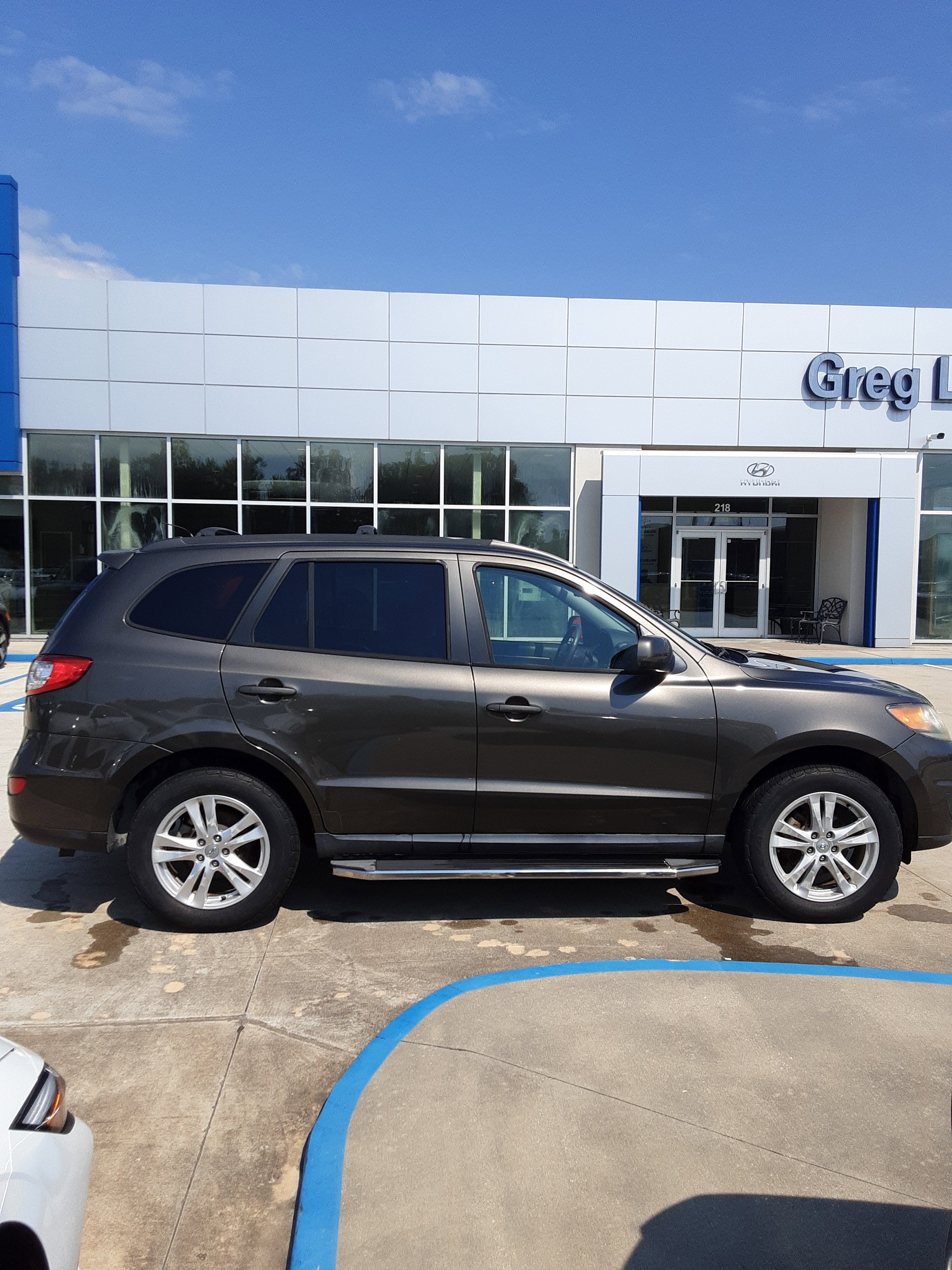 Used 2012 Hyundai Santa Fe SE image 8